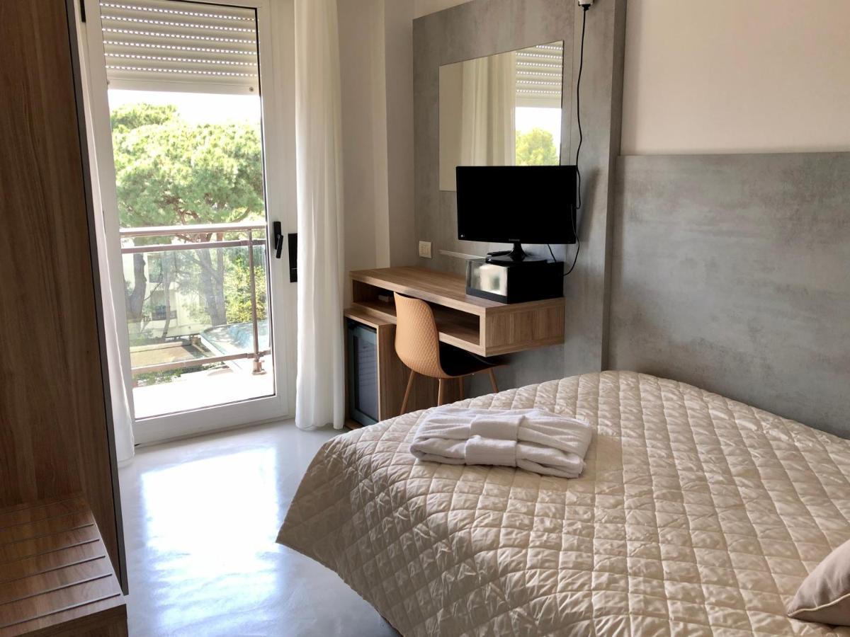 Hotel Maestri Риччоне Екстер'єр фото
