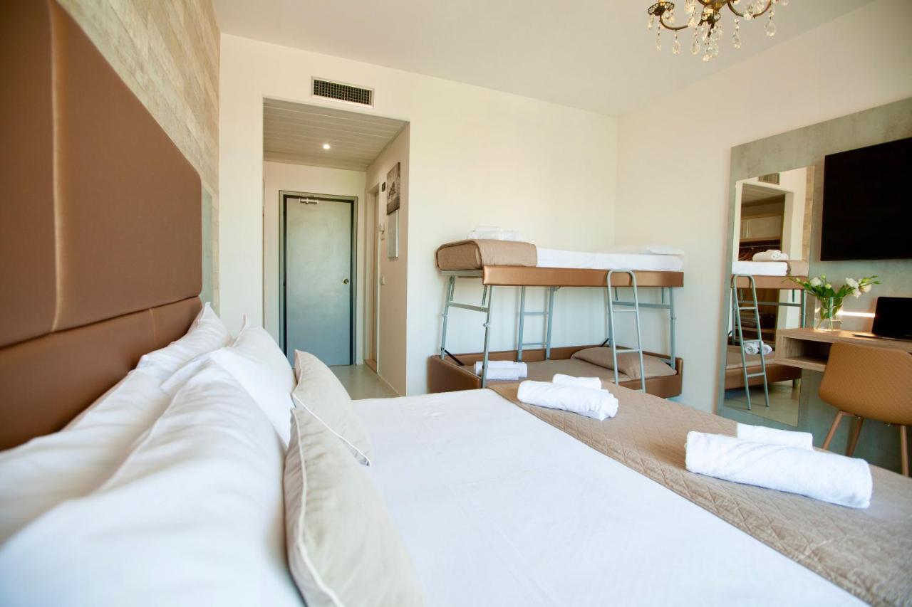 Hotel Maestri Риччоне Екстер'єр фото