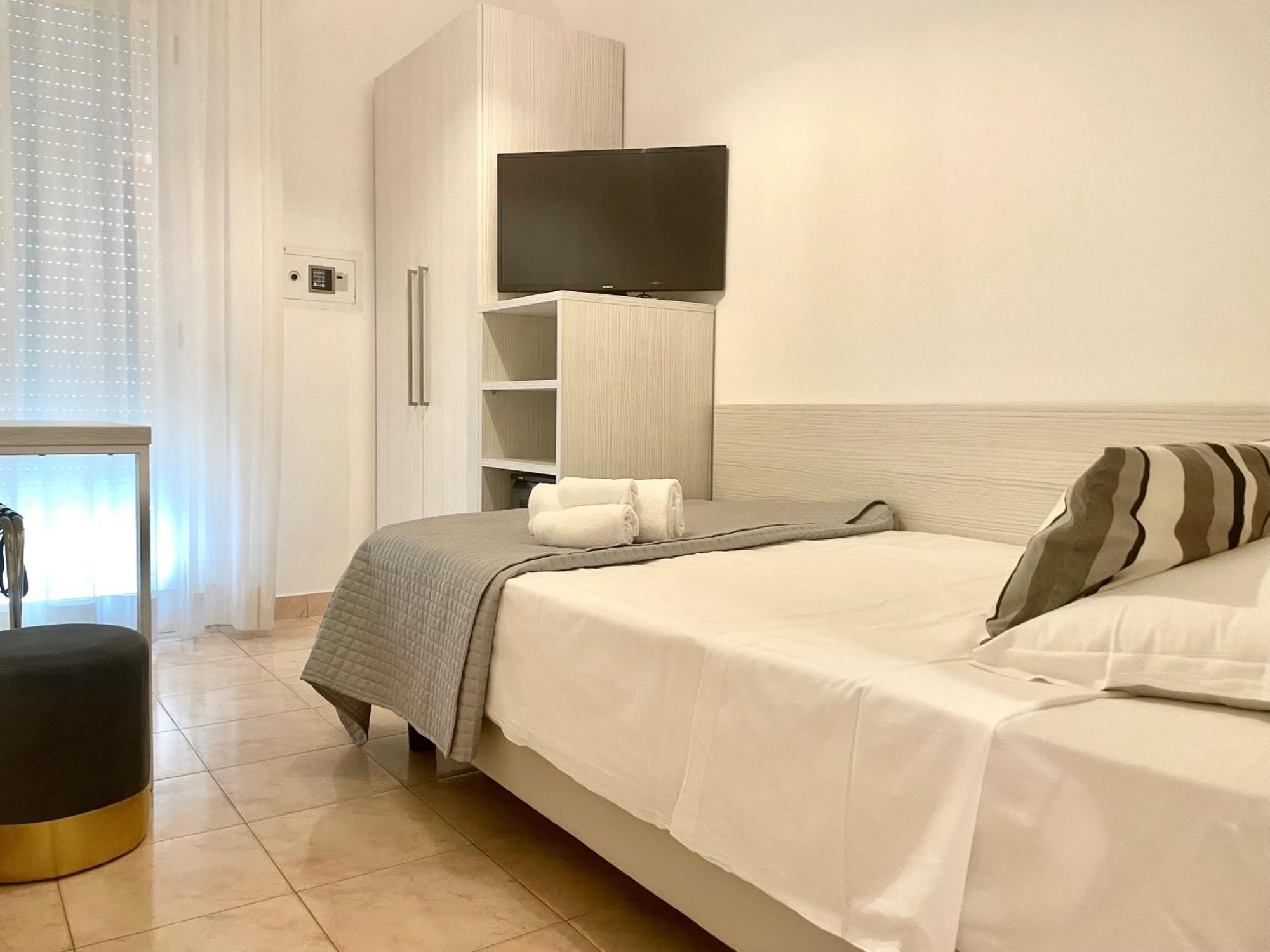 Hotel Maestri Риччоне Екстер'єр фото