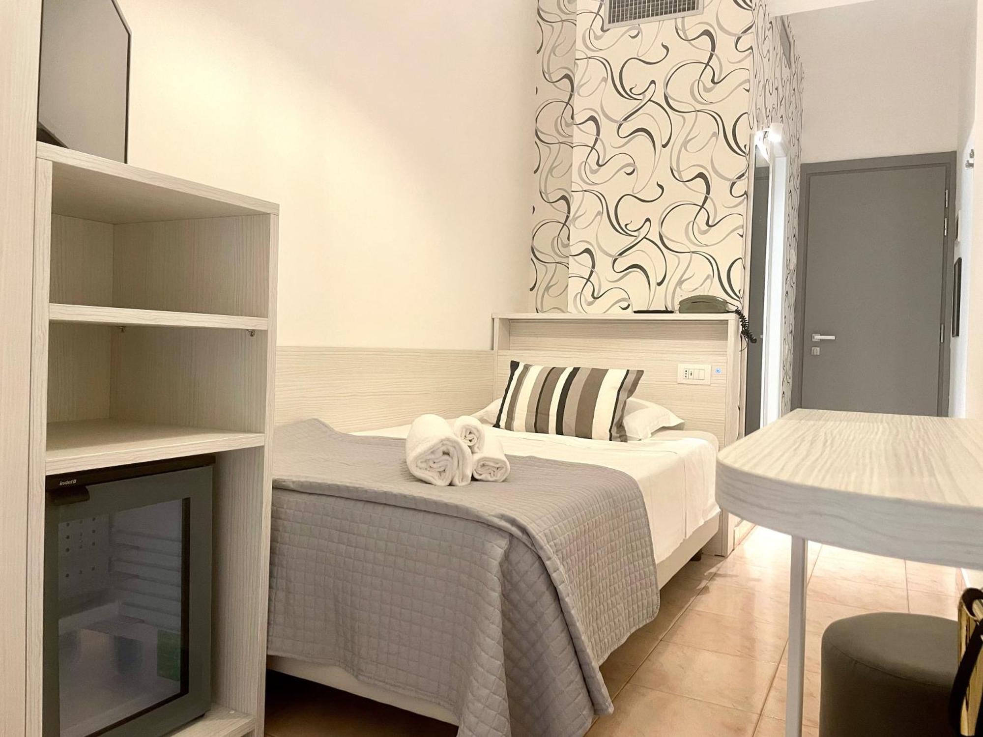 Hotel Maestri Риччоне Екстер'єр фото