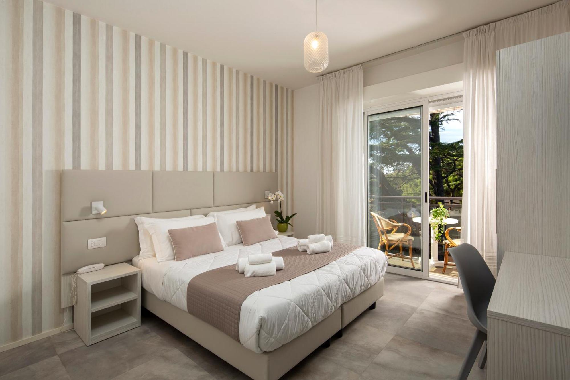 Hotel Maestri Риччоне Екстер'єр фото