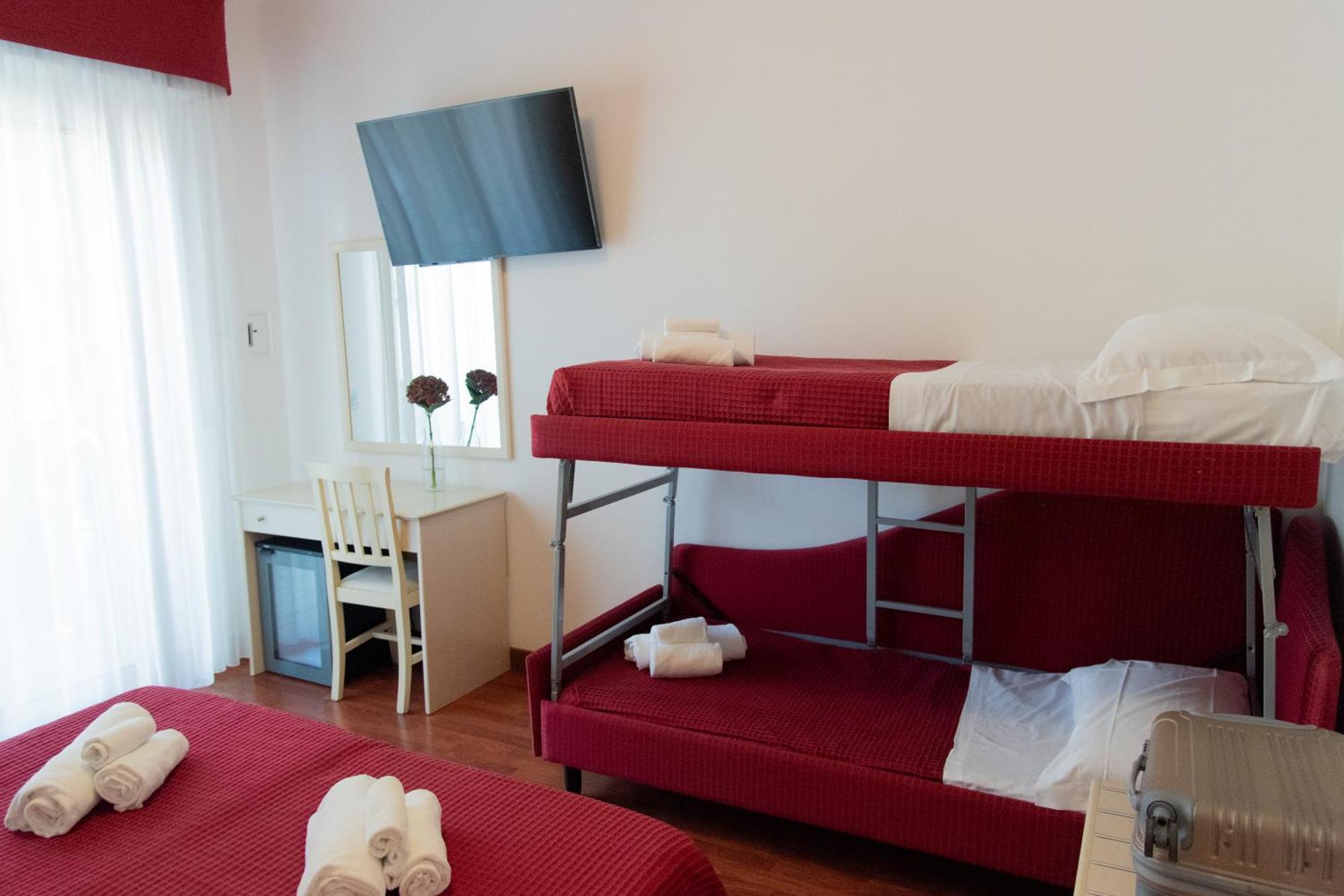 Hotel Maestri Риччоне Екстер'єр фото