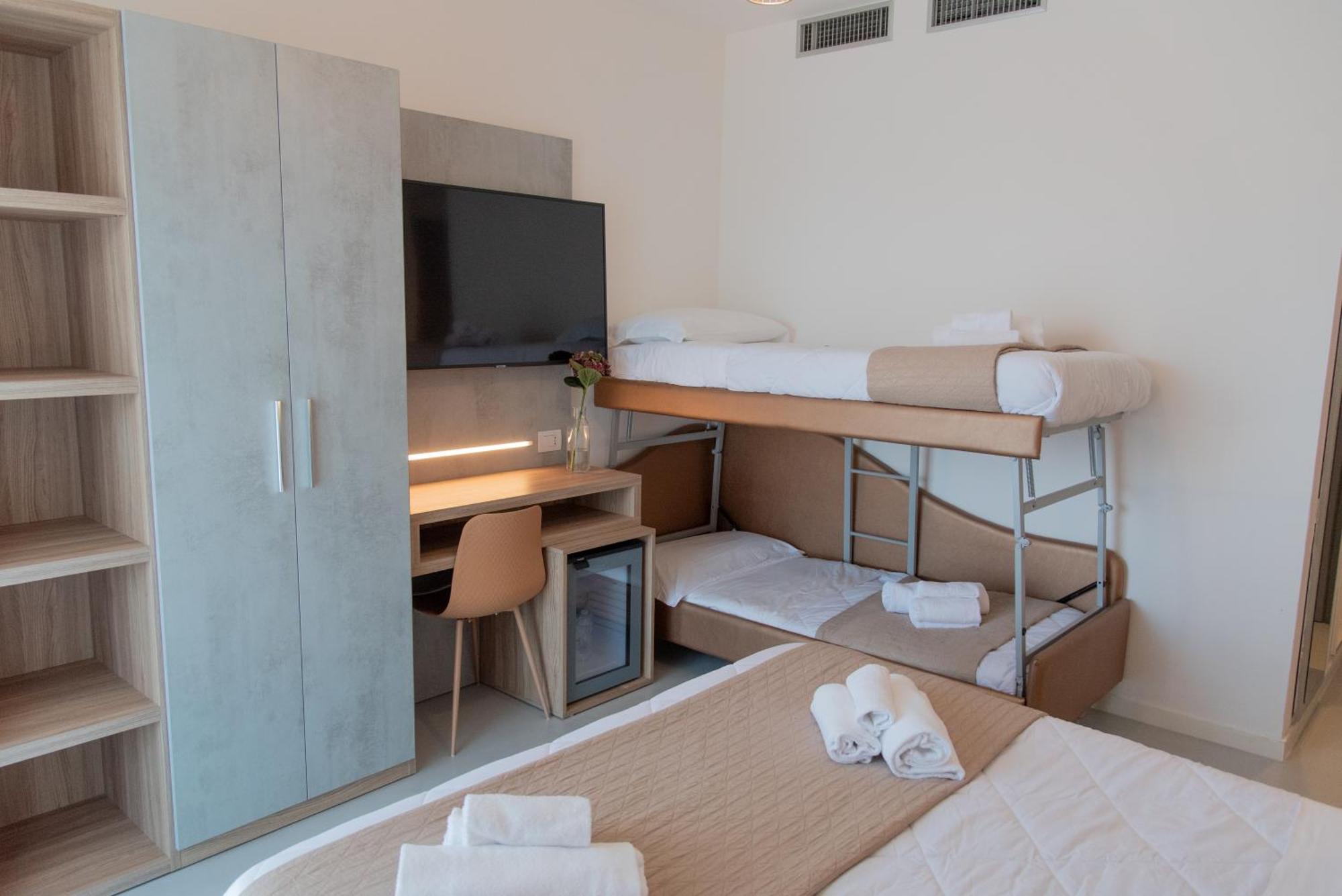 Hotel Maestri Риччоне Екстер'єр фото