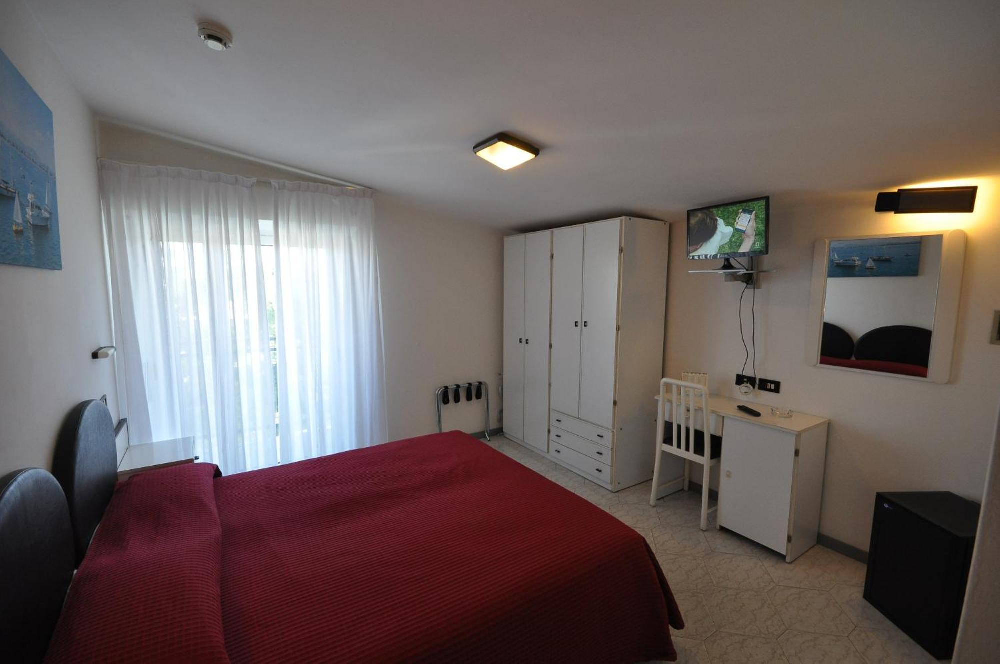 Hotel Maestri Риччоне Екстер'єр фото